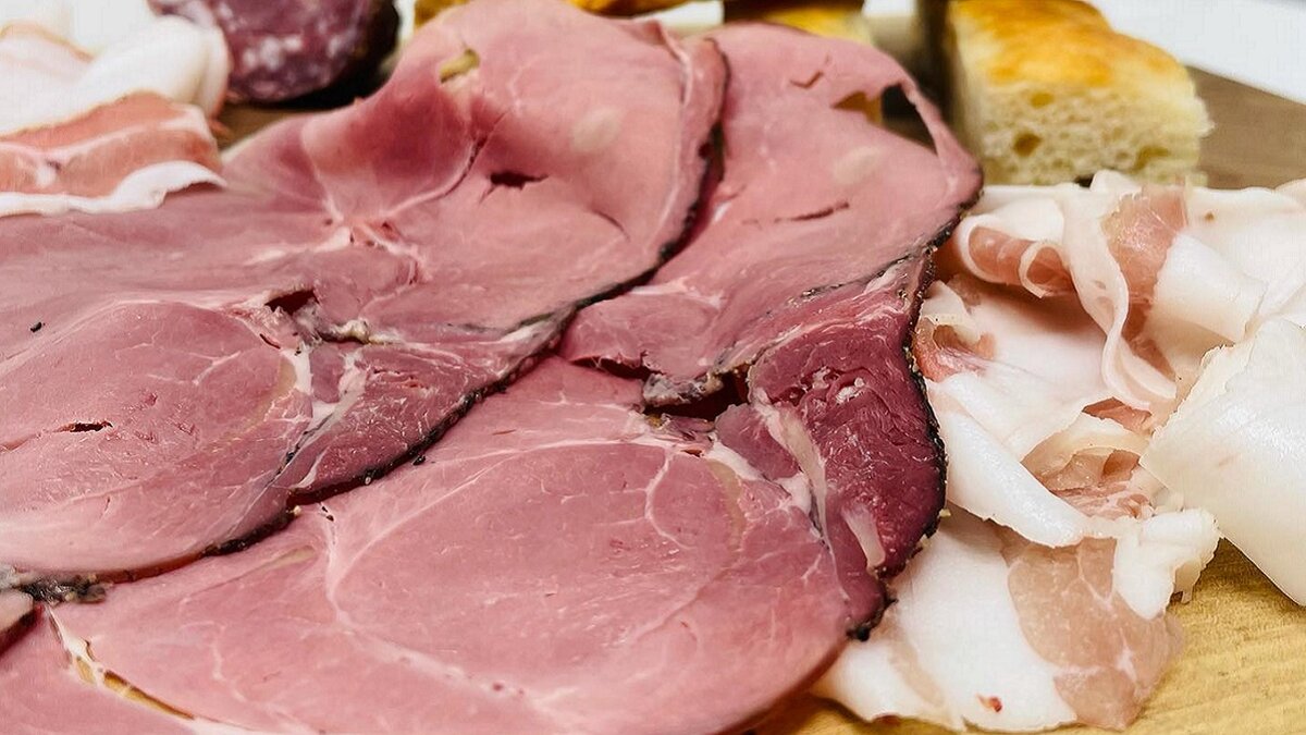 Fotografia: prosciutto cotto di cinghiale