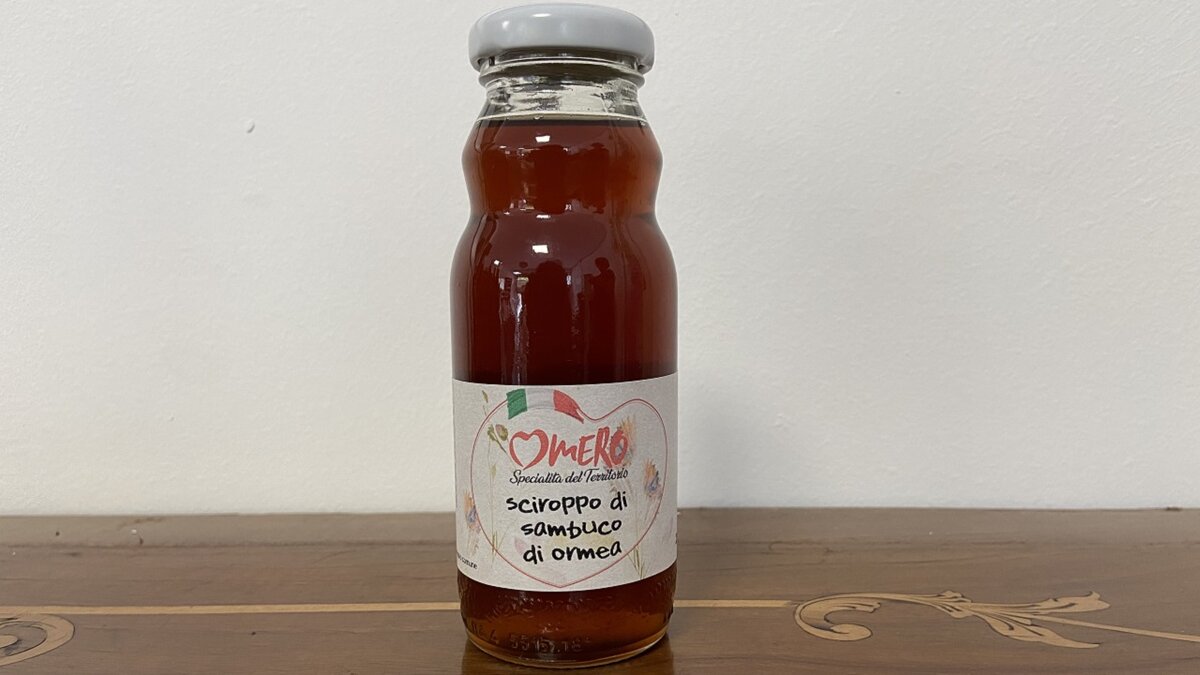 Fotografia: sciroppo di sambuco di Ormea